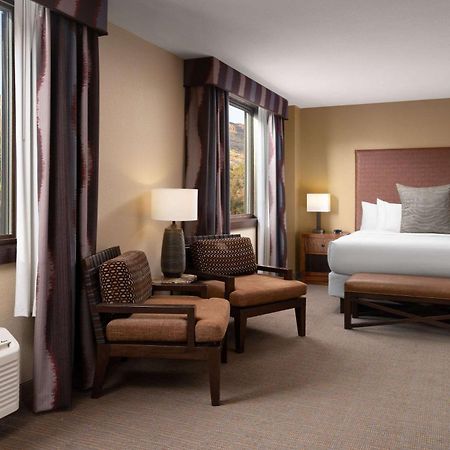 The Golden Hotel, Ascend Hotel Collection Luaran gambar