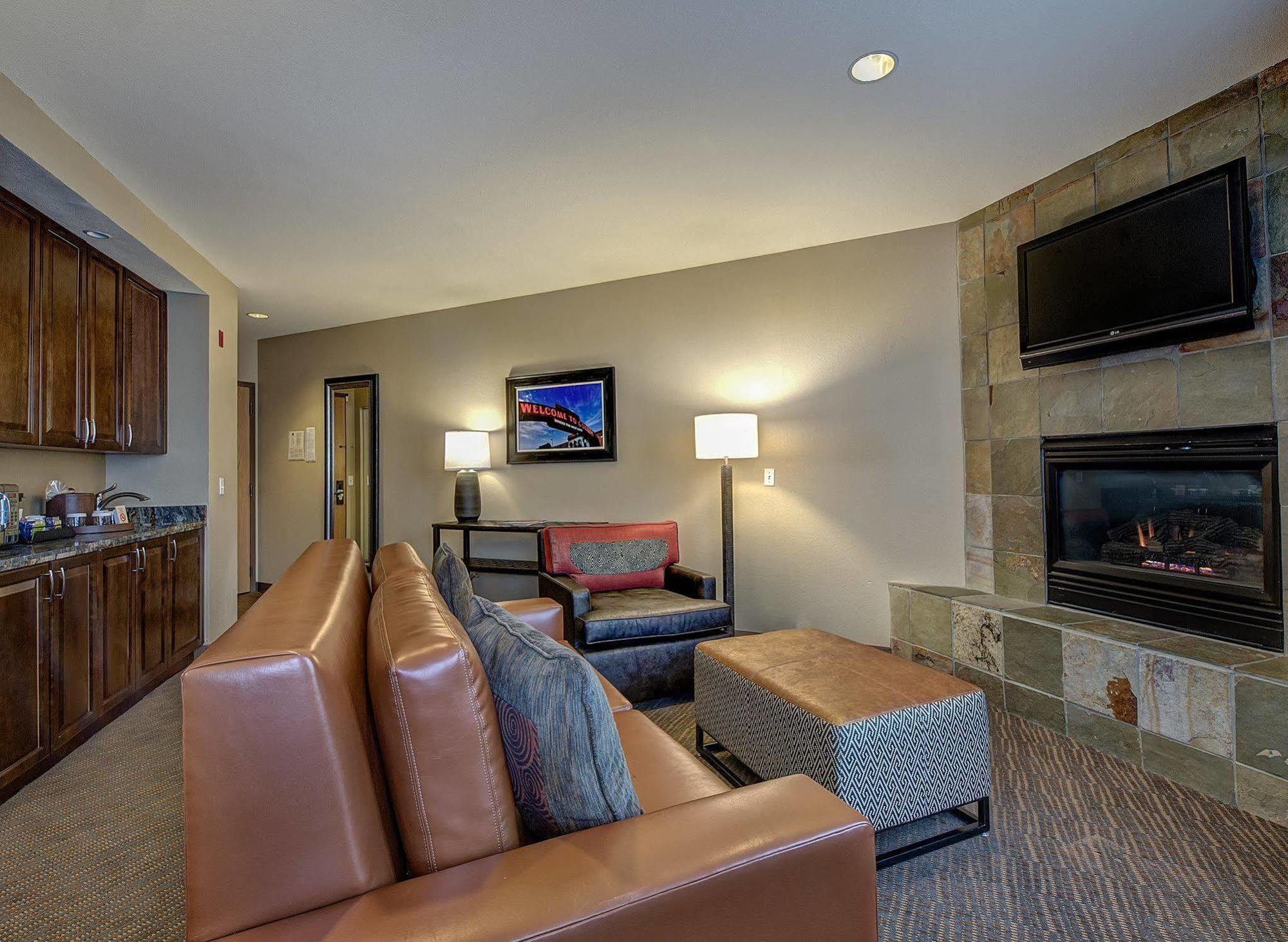 The Golden Hotel, Ascend Hotel Collection Luaran gambar